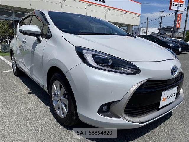 Toyota AQUA 2022-01 261956-9