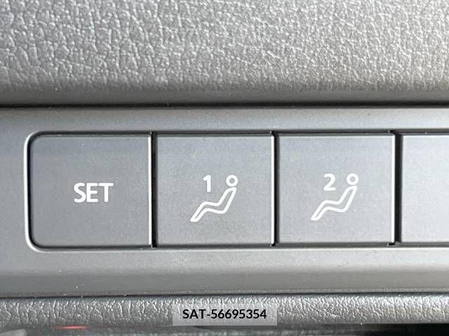 Mazda MAZDA3 2022-03 228504-18