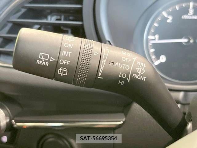 Mazda MAZDA3 2022-03 228504-15