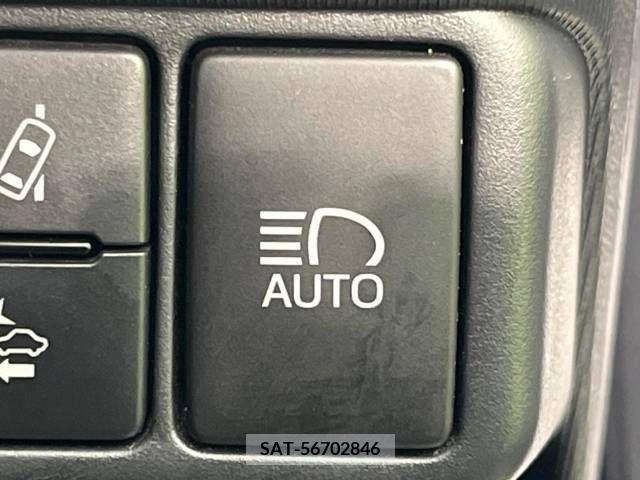 Toyota AQUA 2017-08 314333-8