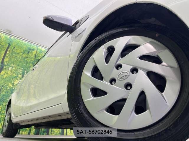 Toyota AQUA 2017-08 314333-12