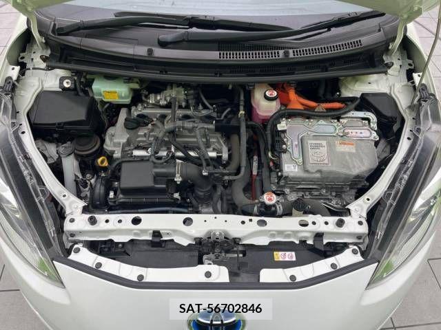 Toyota AQUA 2017-08 314333-18