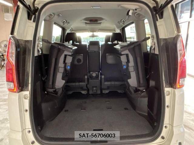 Nissan SERENA 2018-04 284311-11