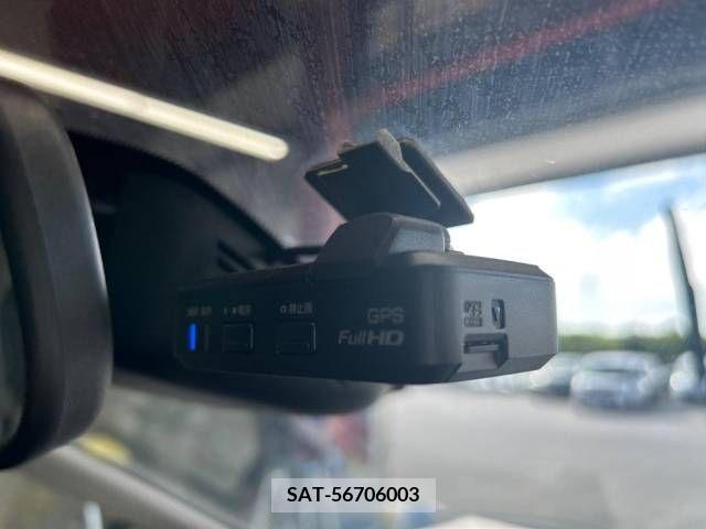 Nissan SERENA 2018-04 284311-5