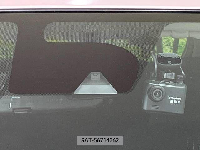 Nissan NOTE 2014-02 256989-2