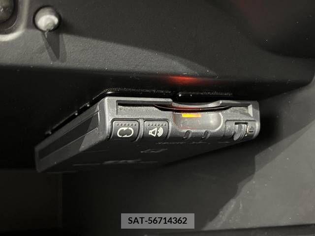 Nissan NOTE 2014-02 256989-6