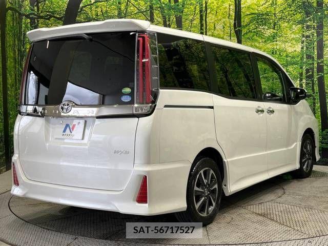 Toyota NOAH 2018-12 279494-18