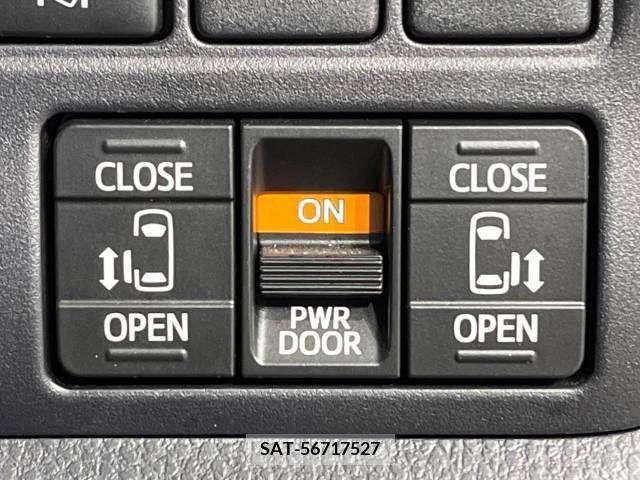 Toyota NOAH 2018-12 279494-3