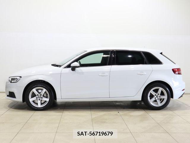 Audi A3 2018-03 260961-4