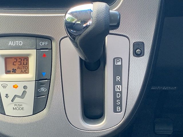 Daihatsu MOVE CUSTOM 2013-01 15412-19