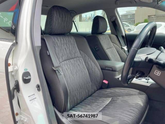 Toyota CROWN SEDAN 2011-09 295228-8