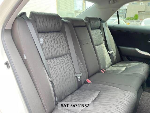 Toyota CROWN SEDAN 2011-09 295228-9