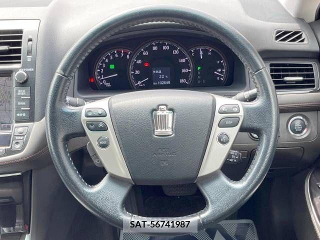 Toyota CROWN SEDAN 2011-09 295228-11