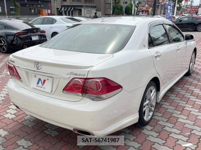 Toyota CROWN SEDAN 2011-09 295228-17