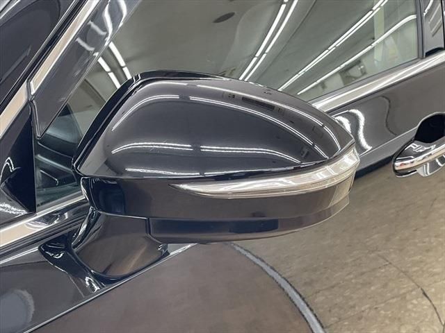 Toyota CROWN SEDAN 2013-06 183265-12