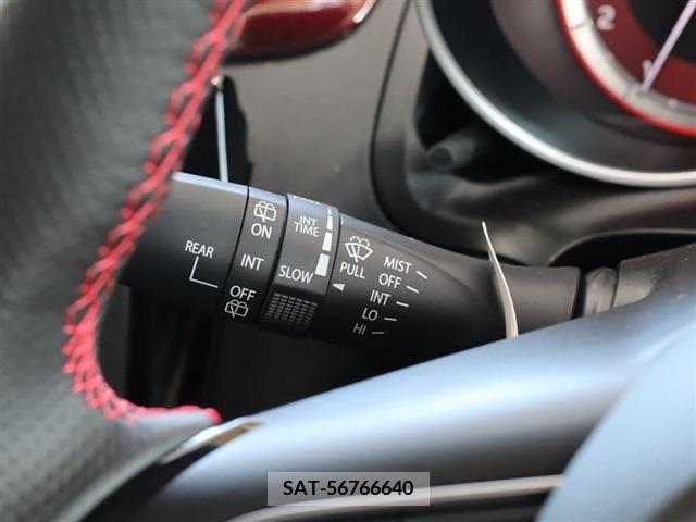 Suzuki SWIFT 2023-05 335223-20