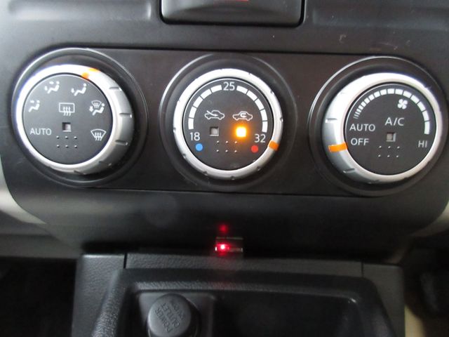 Nissan X-TRAIL 2011-10 13232-12