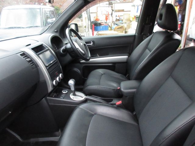 Nissan X-TRAIL 2011-10 13232-15