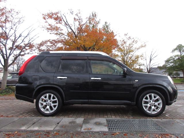 Nissan X-TRAIL 2011-10 13232-2