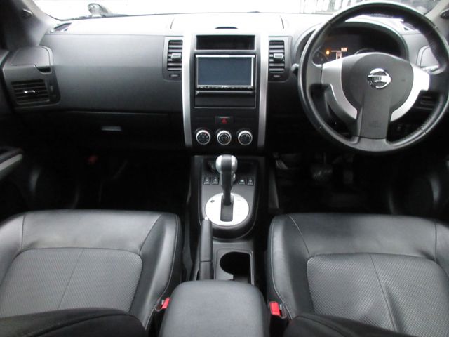 Nissan X-TRAIL 2011-10 13232-16