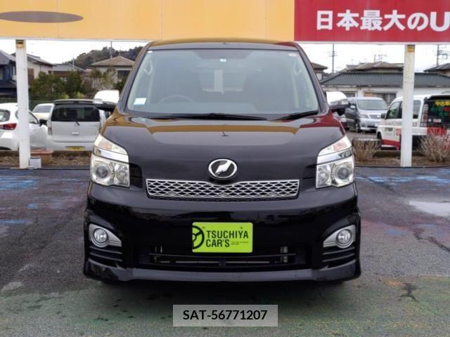 Toyota VOXY 2013-09 255843-8