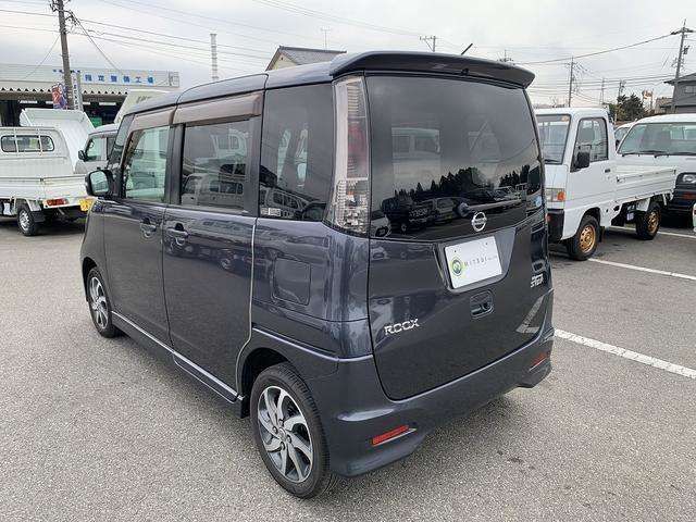 Nissan ROOX 2010-05 3782-7