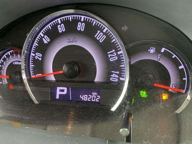 Nissan ROOX 2010-05 3782-12