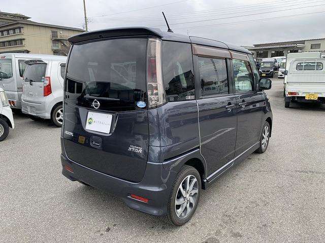 Nissan ROOX 2010-05 3782-5