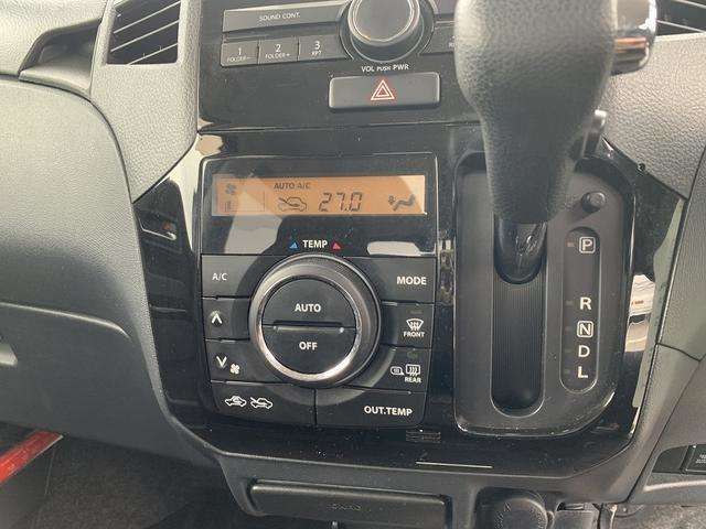 Nissan ROOX 2010-05 3782-14