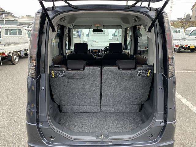 Nissan ROOX 2010-05 3782-18