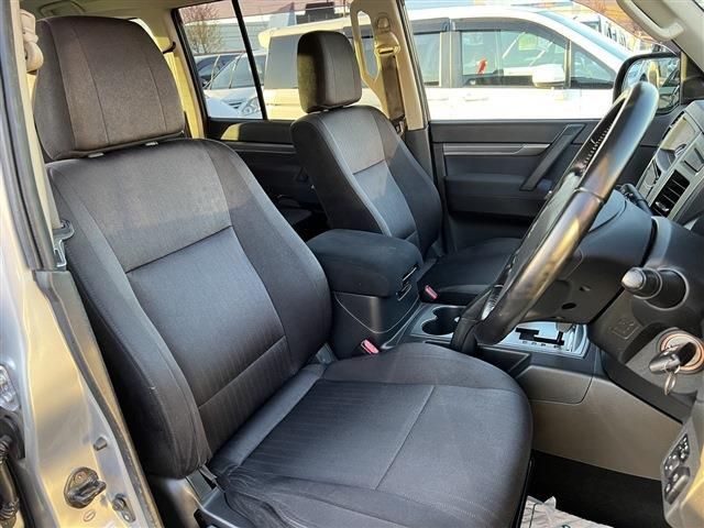 Mitsubishi PAJERO 2015-05 187872-18