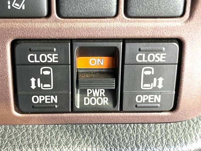 Toyota ESQUIRE 2018-08 9348-4