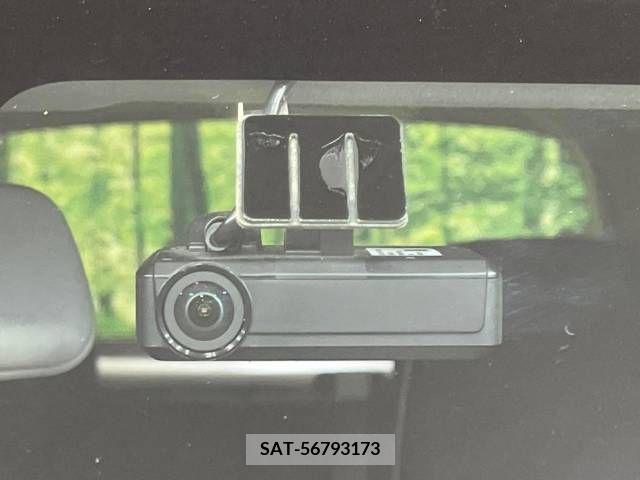Suzuki X BEE 2018-01 349637-7