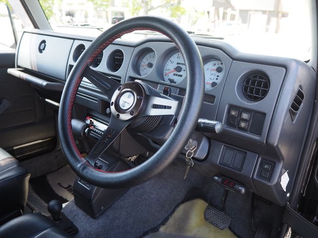 Suzuki JIMNY 1996-01 8741-1
