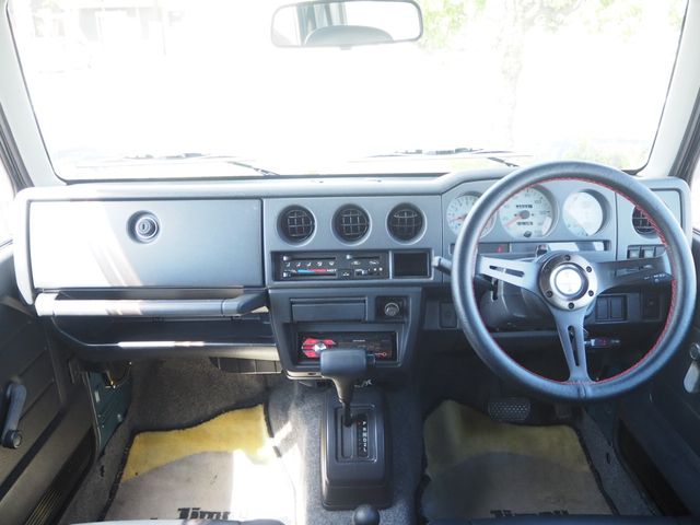 Suzuki JIMNY 1996-01 8741-13