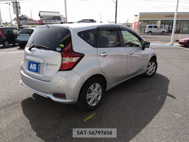 Nissan NOTE 2018-02 279901-1