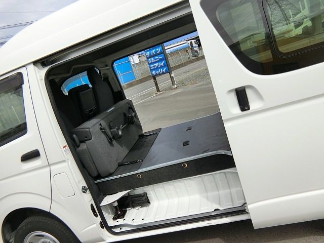 Toyota HIACE VAN 2017-07 20716-13