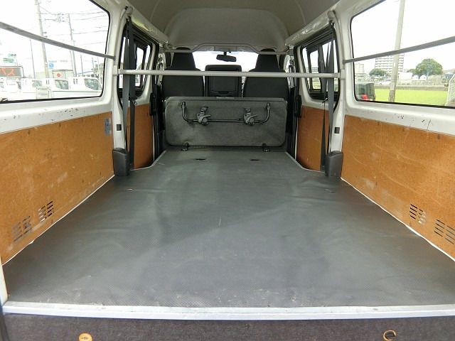 Toyota HIACE VAN 2017-07 20716-9