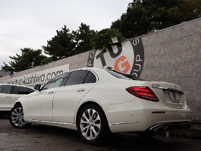 Mercedes Benz E-CLASS 2016-10 18947-2