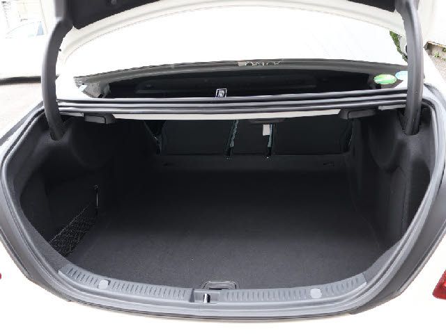 Mercedes Benz E-CLASS 2016-10 18947-6