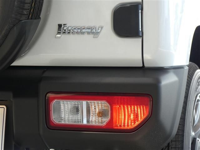 Suzuki JIMNY 2023-06 22015-24