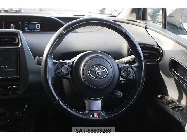 Toyota PRIUS PHV 2017-12 212536-11