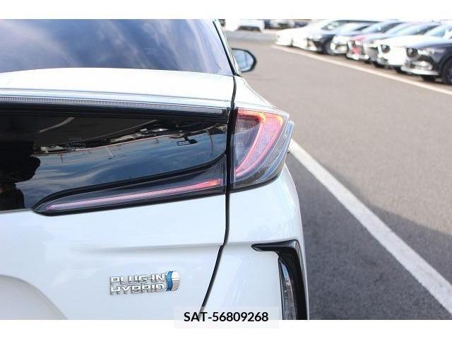 Toyota PRIUS PHV 2017-12 212536-6