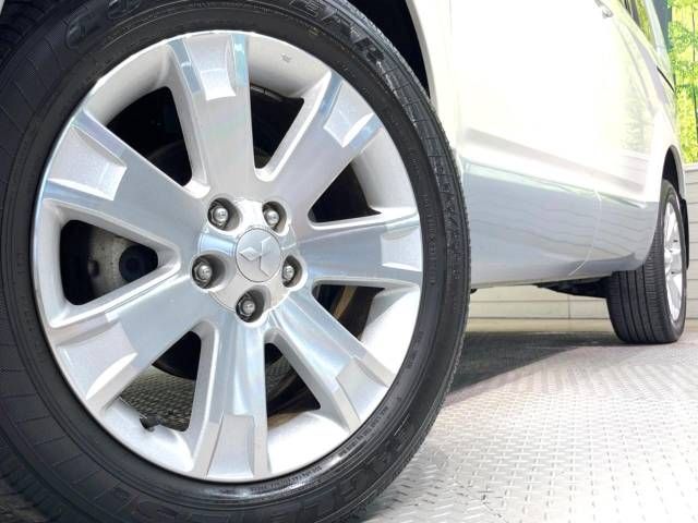 Mitsubishi DELICA D5 2016-08 18786-13