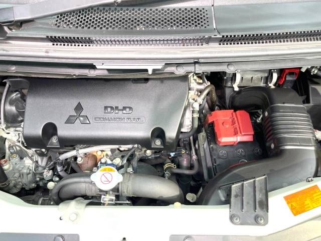 Mitsubishi DELICA D5 2016-08 18786-19