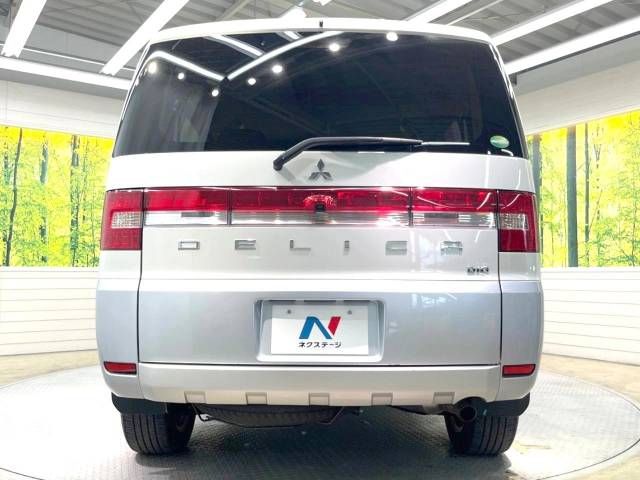Mitsubishi DELICA D5 2016-08 18786-15