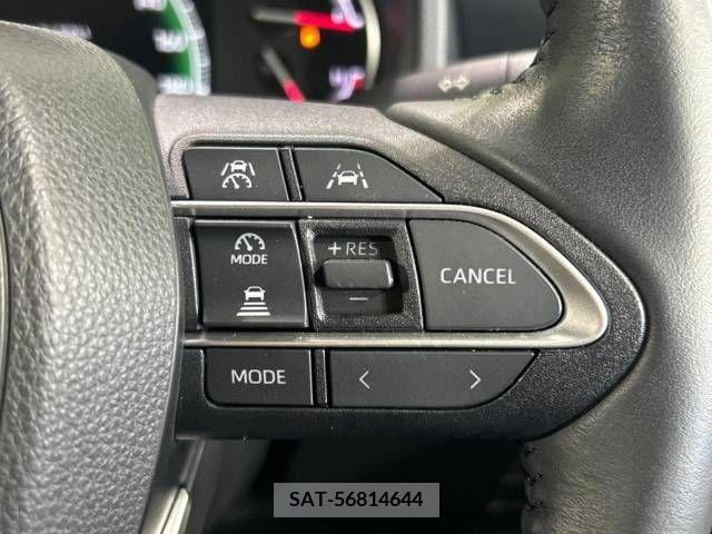 Toyota VOXY 2022-04 370415-5