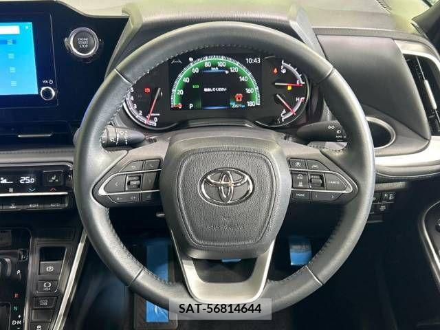 Toyota VOXY 2022-04 370415-12