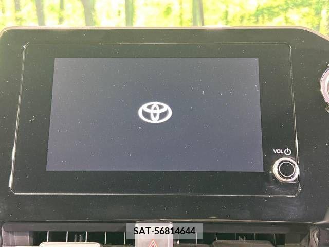 Toyota VOXY 2022-04 370415-2