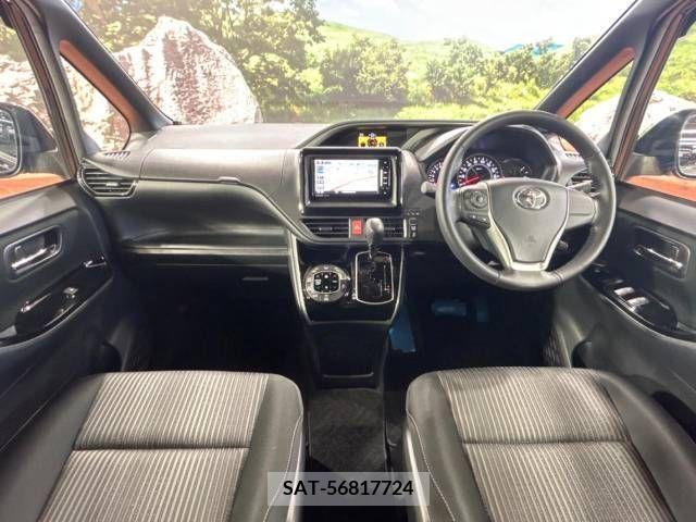 Toyota VOXY 2018-07 395011-1